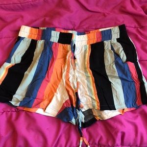 women’s flowy shorts